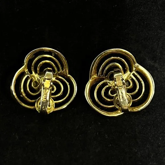 Crown Trifari Gold Tone Faux Pearl & Rhinestone Earrings & Brooch Set (3681) - Picture 6 of 8